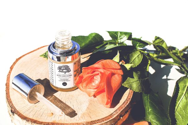 mydło stacja – esencja do twarzy róża wschodu 30ml