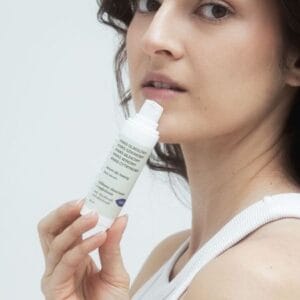 Mohani regenerujaco zluszczajace serum do twarzy 5 kwasow aha 30ml 2